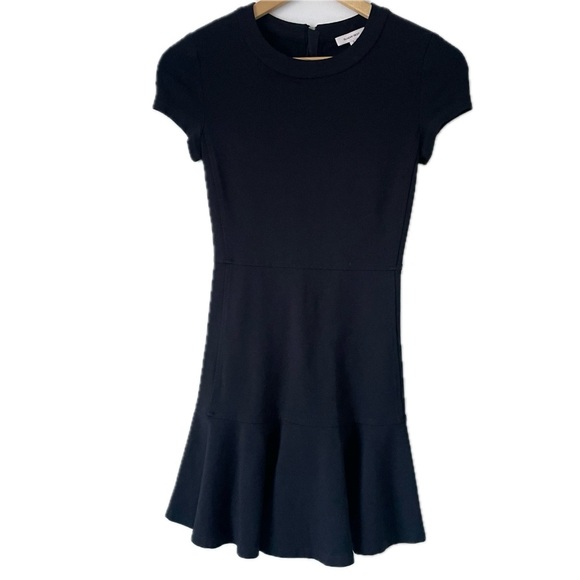 Aritzia Sunday Best Ruffle Hem Dress Black Short Sleeve Crewneck Women’s Size 0 - Picture 2 of 10